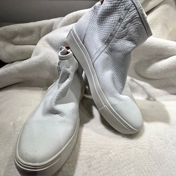 Blackstone Bootie - Picture 6 of 8